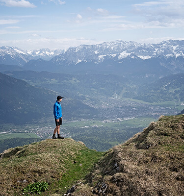 Aktivitaeten im moor&mehr. Wandern in den Ammergauer Alpen.