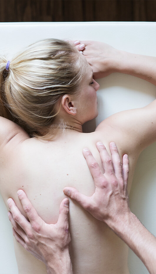 Entspannung während unserer zahlreichen Therapien im moor&mehr Bio Kurhotel ist garantiert. Gesundheitsurlaub für Körper und Seele.